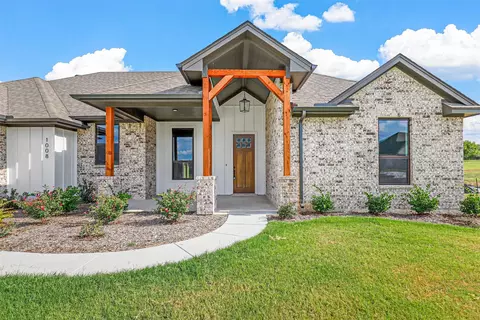 1008 Katie Ct, Azle, TX 76020