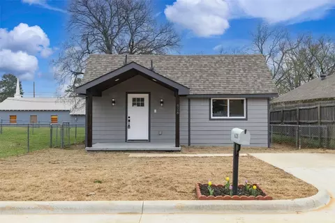 628 E Murray St, Denison, TX 75021