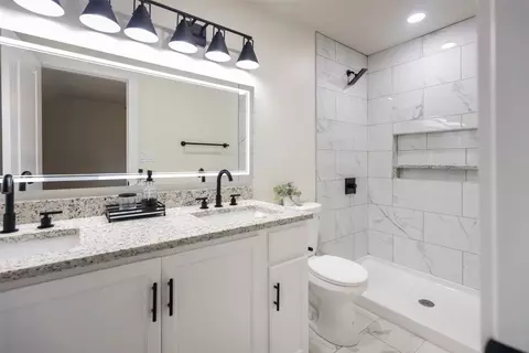 Bath - 628 E Murray St, Denison, TX 75021 photo 2 of 4