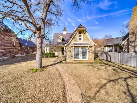 305 Denton St E, Argyle, TX 76226
