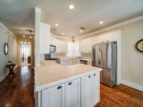 Kitchen - 305 Denton St E, Argyle, TX 76226 photo 4 of 6