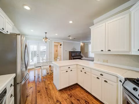 Kitchen - 305 Denton St E, Argyle, TX 76226 photo 5 of 6
