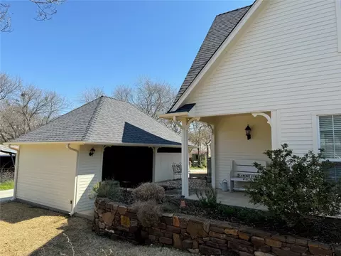 Exterior - 305 Denton St E, Argyle, TX 76226 photo 10 of 12