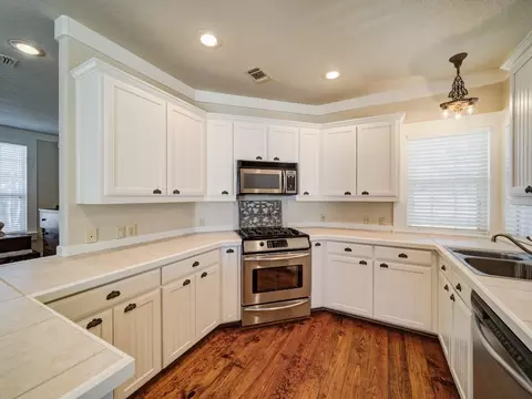 Kitchen - 305 Denton St E, Argyle, TX 76226 photo 2 of 6