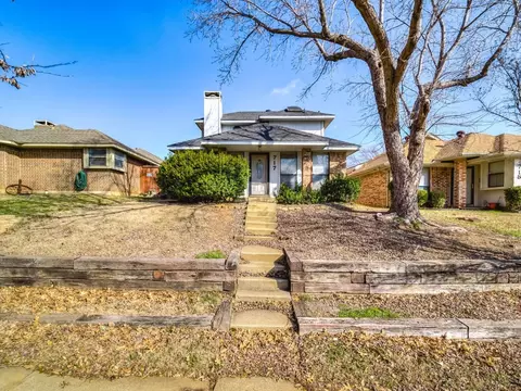 717 Red Oak Dr, Lewisville, TX 75067