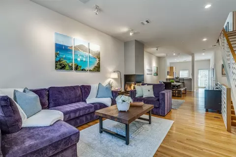4310 Buena Vista St #25, Dallas, TX 75205