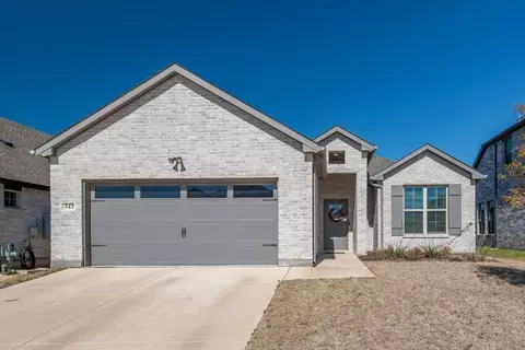 343 Brookview Dr, Lavon, TX 75166