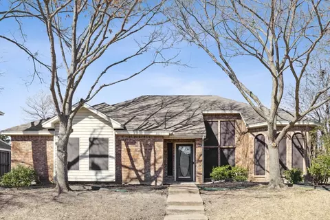 8809 Wood Glen Dr, Rowlett, TX 75088