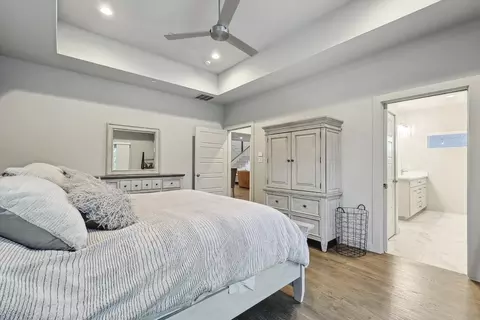 Bedroom - 960 Meadow Bend Loop S, Grapevine, TX 76051 photo 2 of 4