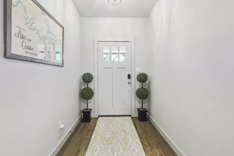Entry Way - 960 Meadow Bend Loop S, Grapevine, TX 76051 photo 2 of 3