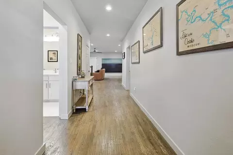 Entry Way - 960 Meadow Bend Loop S, Grapevine, TX 76051 photo 3 of 3