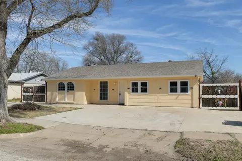 736 Windsor Dr, Everman, TX 76140