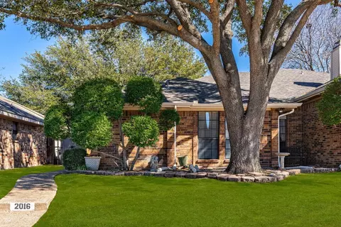 2016 Hearthside Ln, Garland, TX 75044
