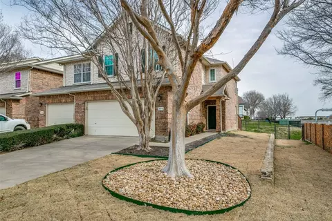 3013 Muirfield Dr, Lewisville, TX 75067