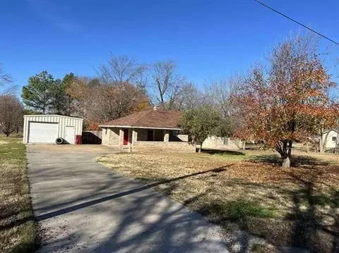 327 Ruth, Deport, TX 75435