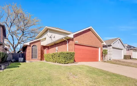 1159 Colbert Ln, Duncanville, TX 75137