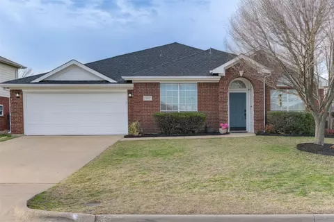1609 Mcgarry Ln, Mansfield, TX 76063