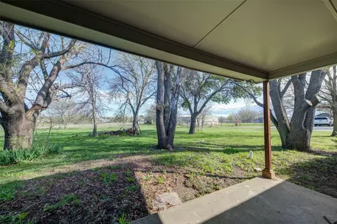 Exterior - 101 Cedar Ln, Haslet, TX 76052 photo 4 of 6
