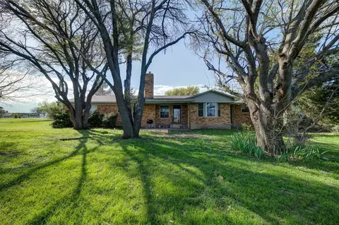 Exterior - 101 Cedar Ln, Haslet, TX 76052 photo 6 of 6