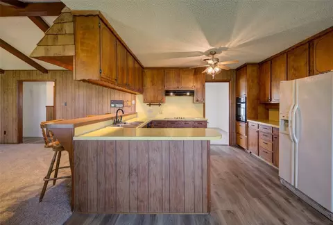 Kitchen - 101 Cedar Ln, Haslet, TX 76052 photo 4 of 6