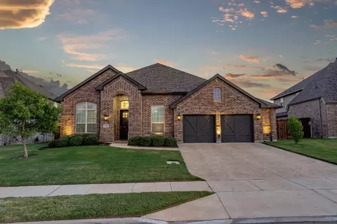 10809 Sycamore Falls Dr, Lantana, TX 76226