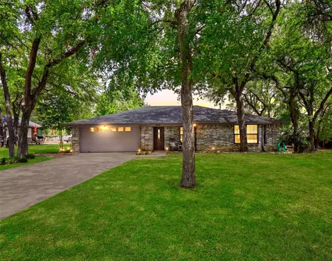 4019 Pueblo Ct, Granbury, TX 76048