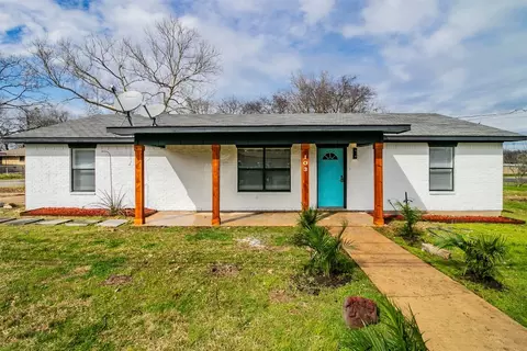 103 W Young St, Howe, TX 75459