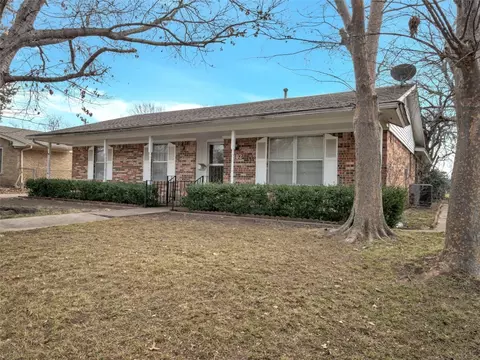 802 W Pelton St, Sherman, TX 75092