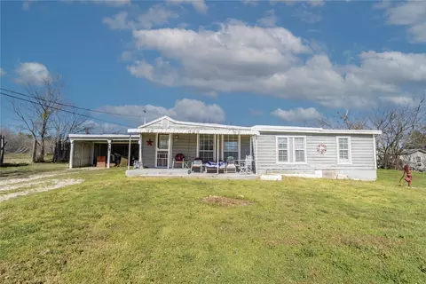 409 E 4th St, Weatherford, TX 76086