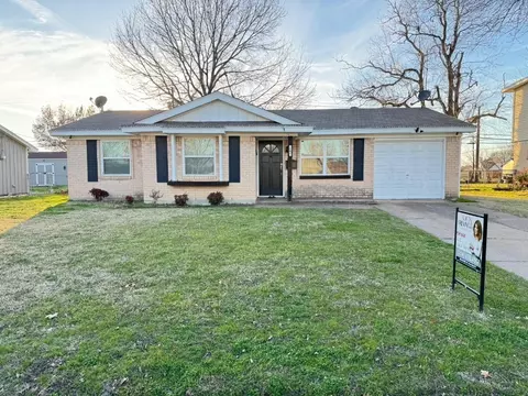 605 Bluebonnet Ln, Mesquite, TX 75149