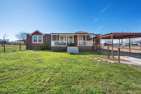 10517 Singleton Ln, Crowley, TX 76036 photo 3