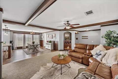 10517 Singleton Ln, Crowley, TX 76036 photo 11
