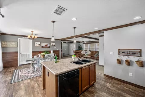 10517 Singleton Ln, Crowley, TX 76036 photo 18
