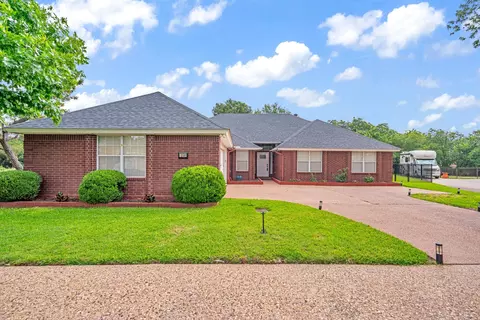 250 Elm Cove Cir, Abilene, TX 79605