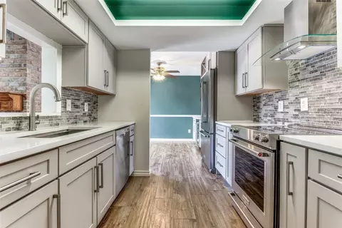 412 Santa Rosa Dr, Garland, TX 75043