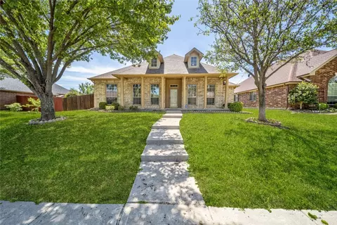 3013 Sandhurst Dr, Mesquite, TX 75181