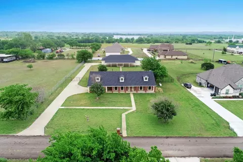 337 Martha Ln, Fort Worth, TX 76126