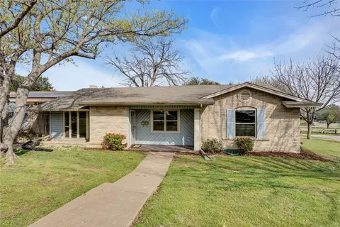 3308 Hillside Ln, Irving, TX 75062