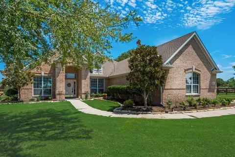 7801 Rodeo Dr, Denton, TX 76208
