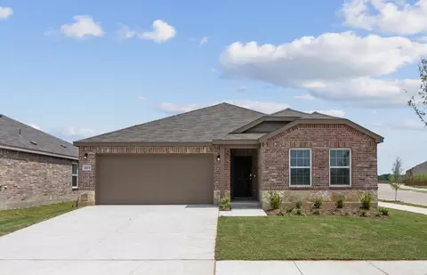2113 Waters Edge Ct, Denton, TX 76208