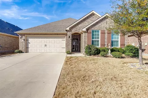 5849 Brightfield Rd, Fort Worth, TX 76137