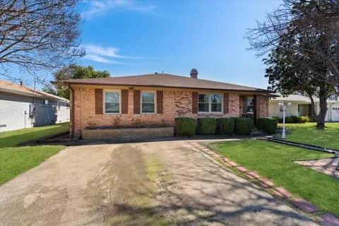 8530 Sweetwood Dr, Dallas, TX 75228