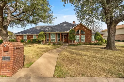 3925 Snow Creek Dr, Aledo, TX 76008