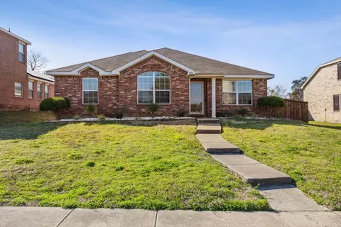1858 Reynolds St, Lancaster, TX 75134