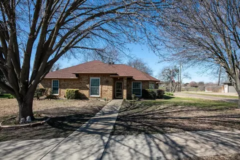 6327 Parkview Dr, Sachse, TX 75048