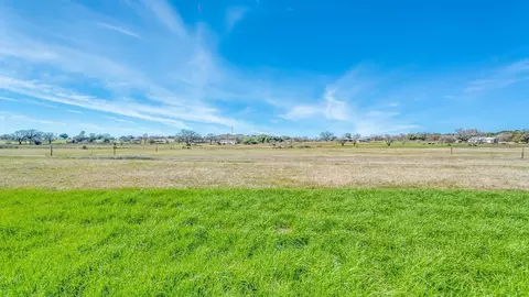 1008 Lambert Ct, Weatherford, TX 76088