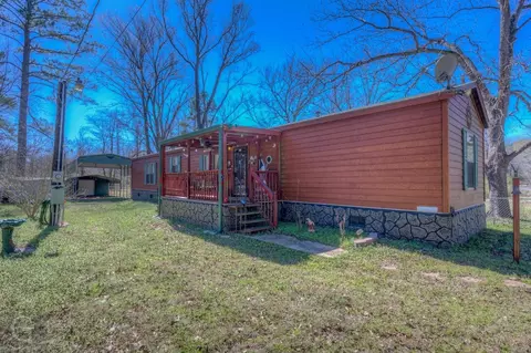 807 Caddo Lease Rd, Mooringsport, LA 71060
