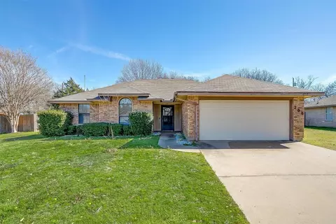 205 Bentley Dr, Joshua, TX 76058