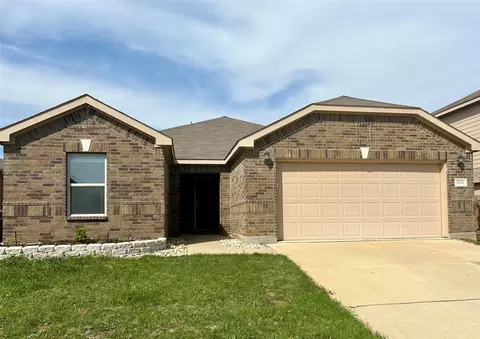 5432 Stone Meadow Ln, Fort Worth, TX 76179