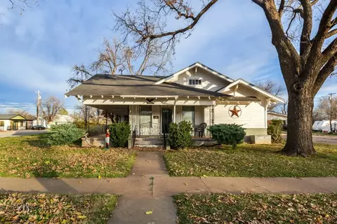 301 Oak, Merkel, TX 79536
